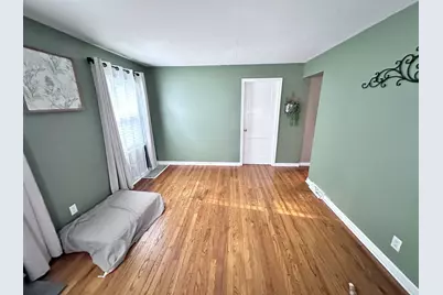 490 S Alfred Avenue, Elgin, IL 60123 - Photo 3