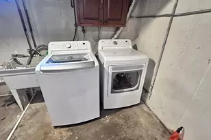 490 S Alfred Ave, Elgin, IL 60123 - Photo 17