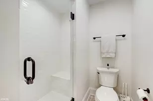 305 Briarwood Ln, Lincolnshire, IL 60069 - Photo 35