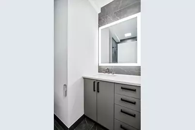 501 N Clinton Street #2004, Chicago, IL 60654 - Photo 23