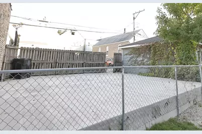 3621 S Winchester Avenue #2R, Chicago, IL 60609 - Photo 17