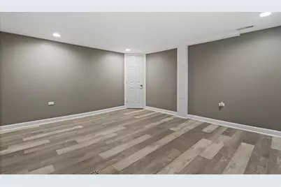 9534 S Avalon Avenue, Chicago, IL 60628 - Photo 9