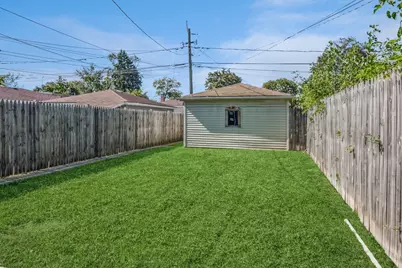 9534 S Avalon Avenue, Chicago, IL 60628 - Photo 13