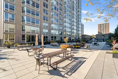 720 W Gordon Terrace #14G, Chicago, IL 60613 - Photo 15