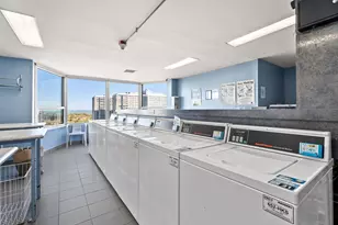 720 W Gordon Terrace, Chicago, IL 60613 - Photo 13