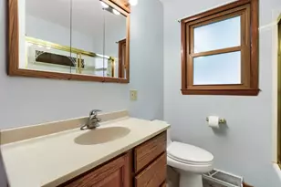405 Baldwin Ave, Waukegan, IL 60085 - Photo 9