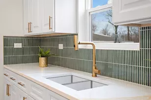 308 Schwab St, Thornton, IL 60476 - Photo 3