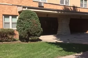 2420 W Berwyn Ave, Chicago, IL 60625 - Photo 1