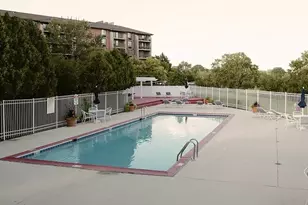 75 Kristin Cir, Schaumburg, IL 60195 - Photo 15