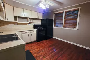 51 50th Ave, Bellwood, IL 60104 - Photo 7