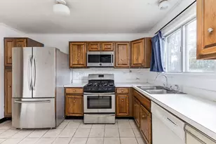 14 Fernwood Dr, Bolingbrook, IL 60440 - Photo 9