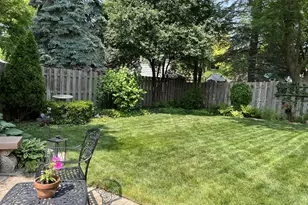 280 Cypress Ln, Libertyville, IL 60048 - Photo 53