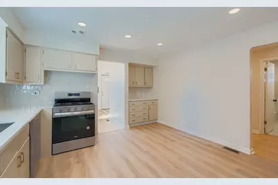 3600 W 115th Street, Chicago, IL 60655 - Photo 7