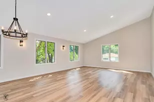 830 W River St, Bourbonnais, IL 60914 - Photo 9