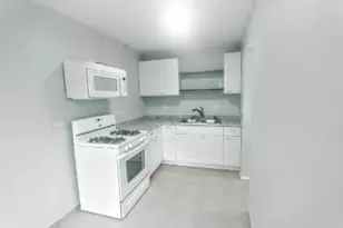 2 Tower Ct, Downers Grove, IL 60516 - Photo 5