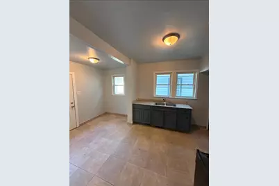 1218 S State Avenue, Freeport, IL 61032 - Photo 7