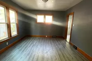 1218 S State Ave, Freeport, IL 61032 - Photo 3