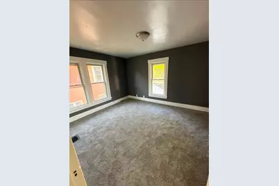 1218 S State Avenue, Freeport, IL 61032 - Photo 11