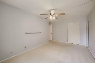 707 W Central Rd, Mount Prospect, IL 60056 - Photo 9