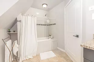 1320 S Heath Ave, Chicago, IL 60608 - Photo 23