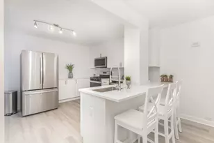 1320 S Heath Ave, Chicago, IL 60608 - Photo 11