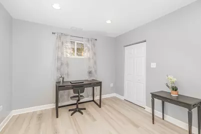 1320 S Heath Avenue, Chicago, IL 60608 - Photo 15