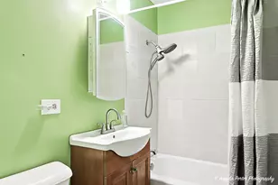 1425 Sandpebble Dr, Wheeling, IL 60090 - Photo 13