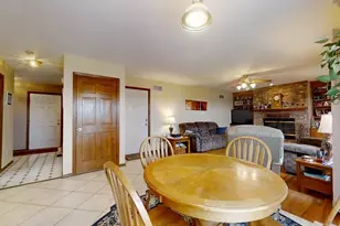 4511 Copper Ridge Rd, Champaign, IL 61822 - Photo 15