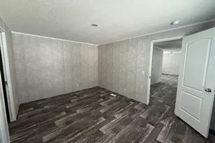 1712 S Dixie Hwy, Crete, IL 60417 - Photo 7