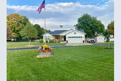 805 E Market Street, Hennepin, IL 61327 - Photo 1