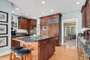 802 Kenmare Dr, Burr Ridge, IL 60527 - Photo 15