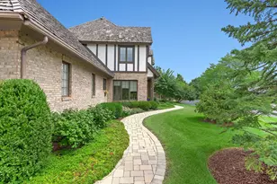 802 Kenmare Dr, Burr Ridge, IL 60527 - Photo 43