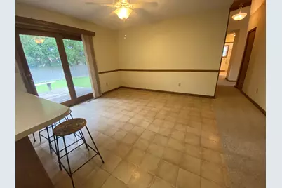 205 Carrie Avenue, Urbana, IL 61802 - Photo 9