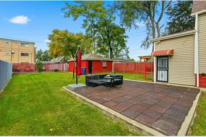 12412 S Lincoln Street, Calumet Park, IL 60827 - Photo 25