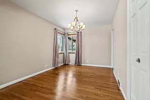 5001 Harnew Rd, Oak Lawn, IL 60453 - Photo 9