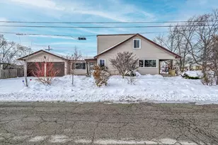 5001 Harnew Rd, Oak Lawn, IL 60453 - Photo 1