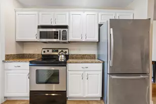 2521 Windward Blvd, Champaign, IL 61821 - Photo 15