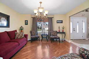 444 Highpoint Cir N, Bourbonnais, IL 60914 - Photo 3