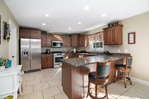 444 Highpoint Cir N, Bourbonnais, IL 60914 - Photo 9