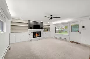 403 Dennis Dr, Danville, IL 61832 - Photo 9