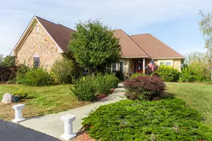 2601 N 3653rd Rd, Sheridan, IL 60551 - Photo 3