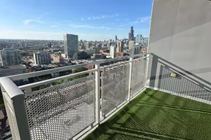 1901 S Calumet Ave, Chicago, IL 60616 - Photo 19