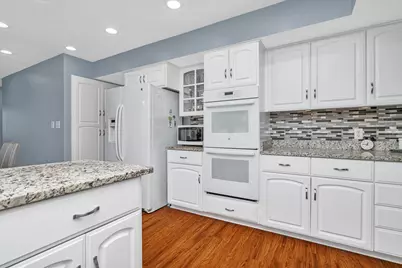 704 Lois Place, Joliet, IL 60435 - Photo 17