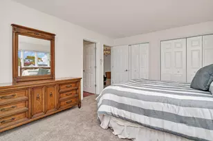 704 Lois Pl, Joliet, IL 60435 - Photo 25