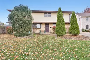 132 Tanglewood Dr, Elk Grove Village, IL 60007 - Photo 41