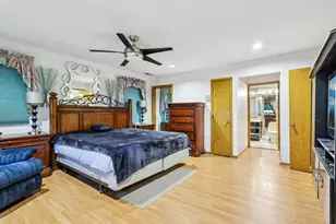 132 Tanglewood Dr, Elk Grove Village, IL 60007 - Photo 21