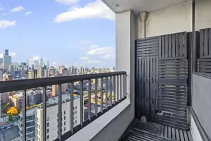 1030 N State St, Chicago, IL 60610 - Photo 11