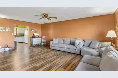 19474 Hahn Drive, Dekalb, IL 60115 - Photo 5