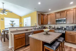 3316 Highwood Ct, Elgin, IL 60124 - Photo 15