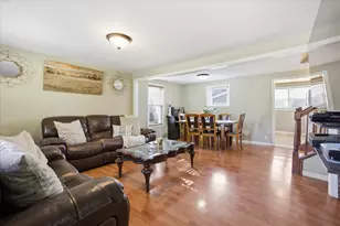 454 N Cedar Ave, Wood Dale, IL 60191 - Photo 3